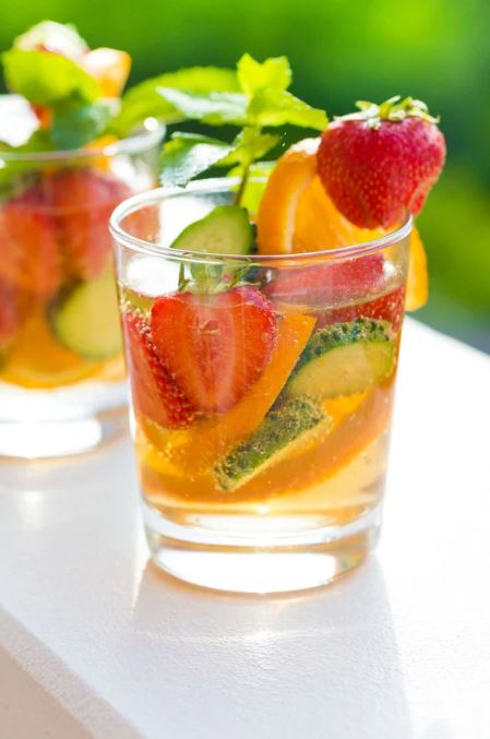 Beauty zum Trinken: Kreative Rezepte mit dem RINGANA BTY für strahlende Haut